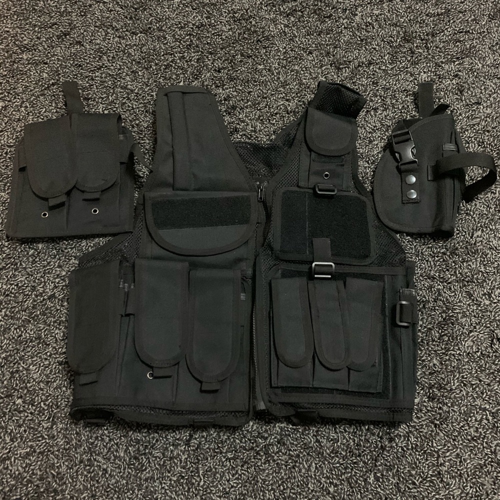 LE Carrier Vest